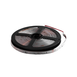 Світлодіодна стрічка 2835-60led-8mm-24V 4,8W/m IP65 зелений LEDUA