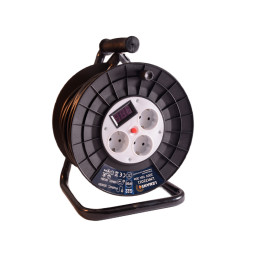 Подовжувач-котушка LMK72011 3 гнізда 30м 16А с/з захист від перенагрузки, з цифр. вольтометром, максимальне навантаження 800-3000Вт Лємансо