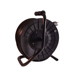 Подовжувач-котушка LMK72015 4 універсальні гнізда 20м 16А с/з захист від перенагрузки, максимальне навантаження 800-3000Вт Лємансо